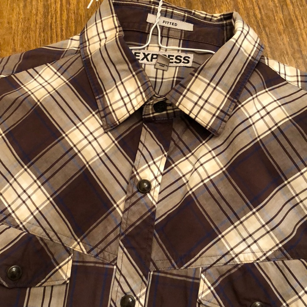 Men’s express dress shirt